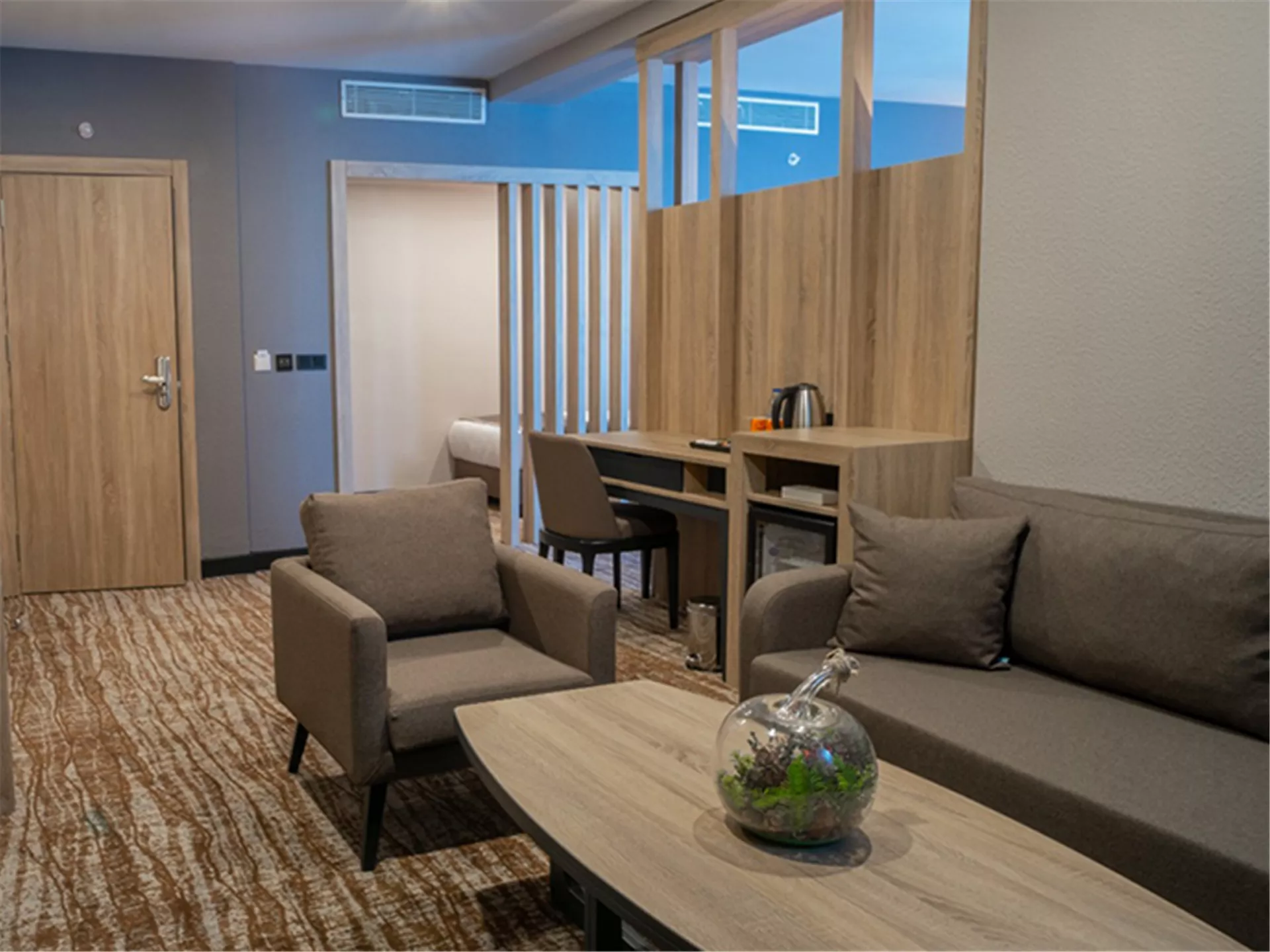 Mayi Hotel